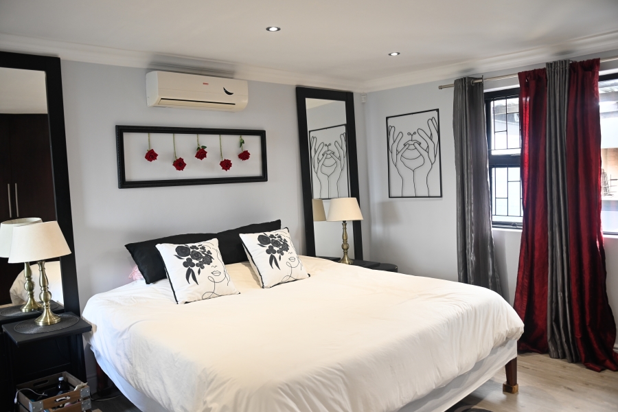 3 Bedroom Property for Sale in Gordons Bay Central Western Cape